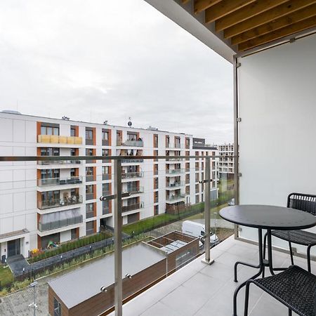 Premium Apartments Poznan Airport By Noclegi Renters Buitenkant foto
