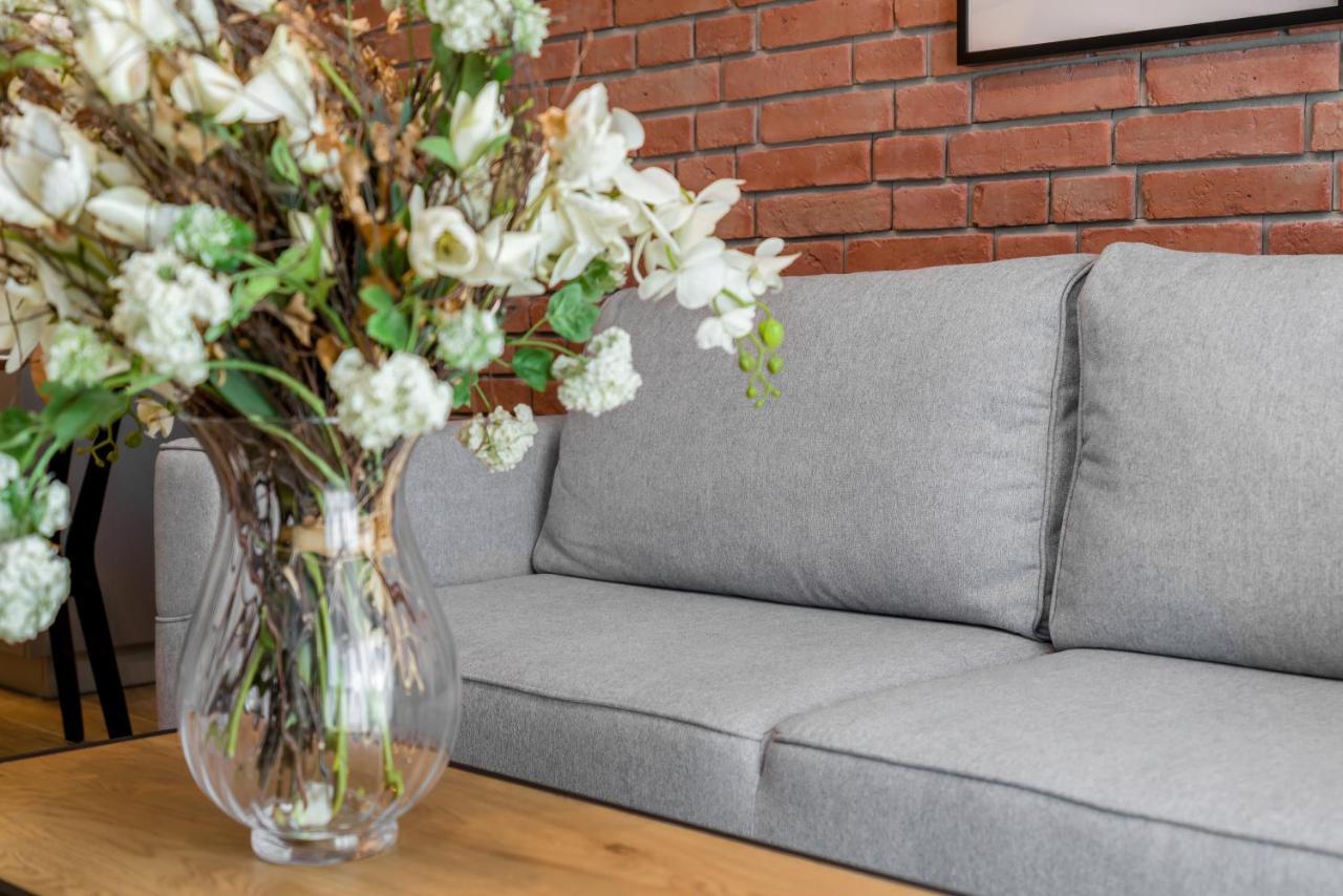 Premium Apartments Poznan Airport By Noclegi Renters Buitenkant foto