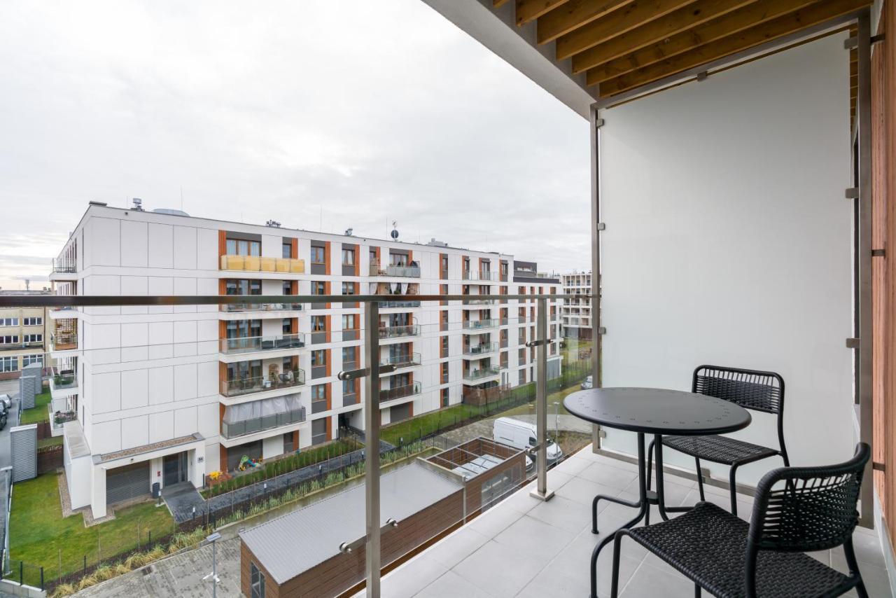 Premium Apartments Poznan Airport By Noclegi Renters Buitenkant foto